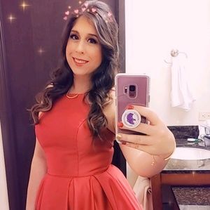 Meet your Posher, Amy